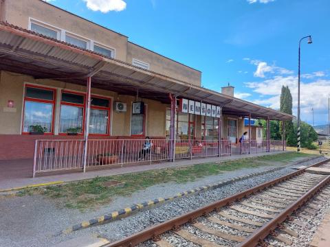 Fotografie Nemšová Train Station