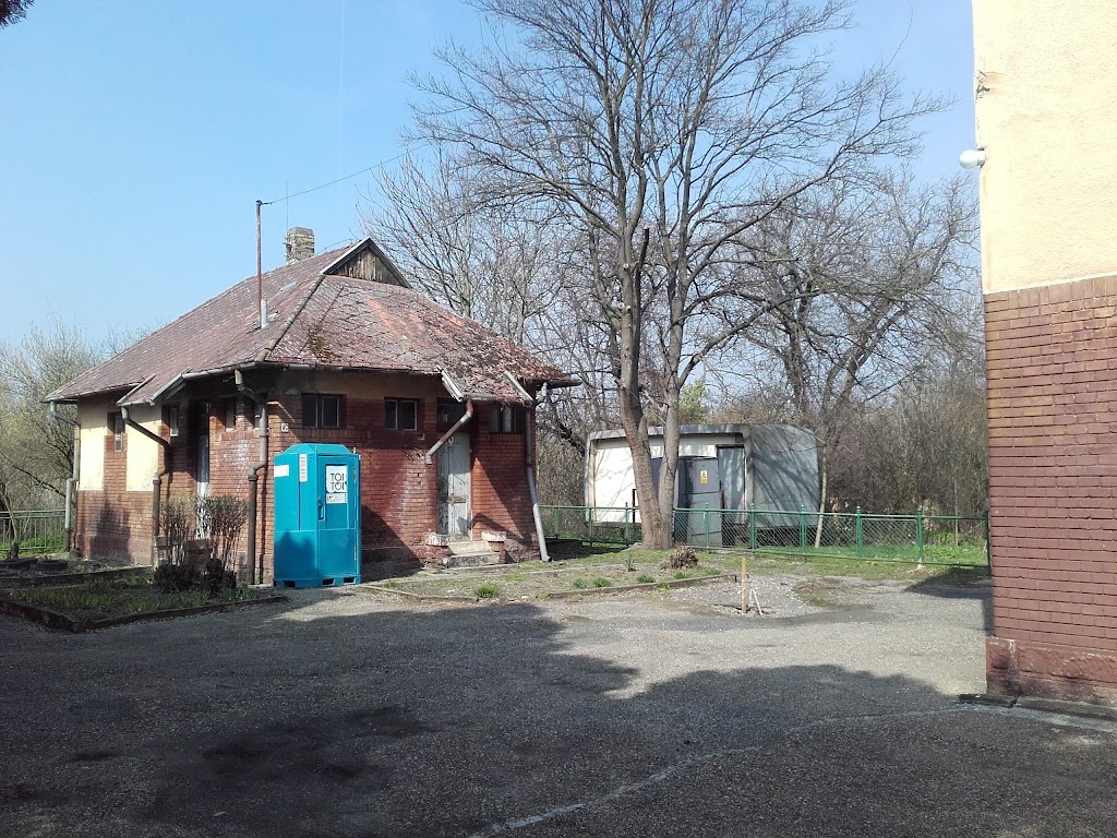  elezni n Stanica Mu la ELEZNI N STANICA