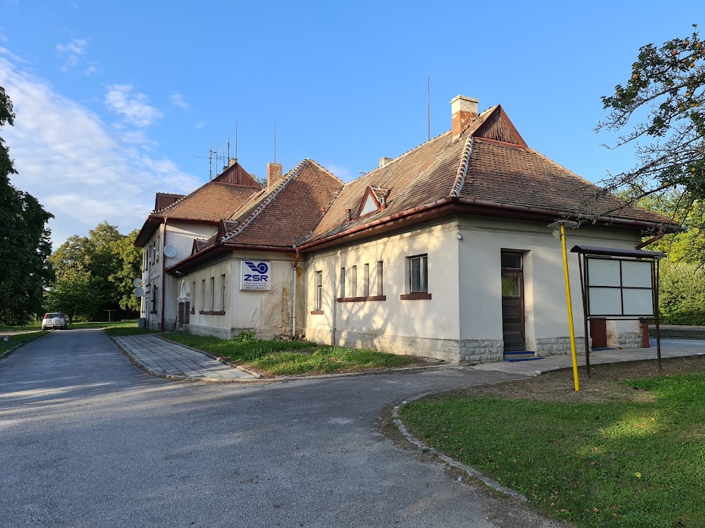 železničná stanica Vrbovce ŽELEZNIČNÁ STANICA