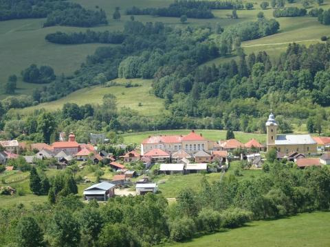 Fotografie Mníšek n.Hnilcom