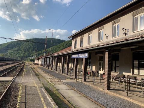 Fotografie Hronska Dubrava Train Station