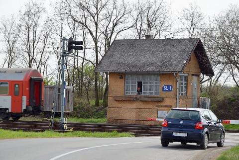 Fotografie Dvory nad Zitavou Train Station