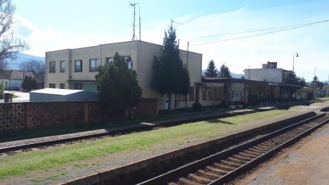 Fotografie Zemianske Kostoľany Train Station