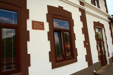 Fotografie Zarnovica Train station