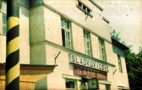Fotografie Sládkovičovo Train Station