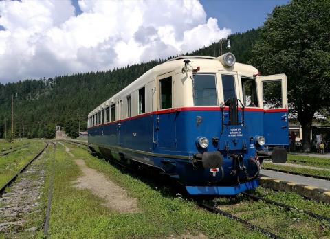 Fotografie Šumiac Červená Skala Train Station