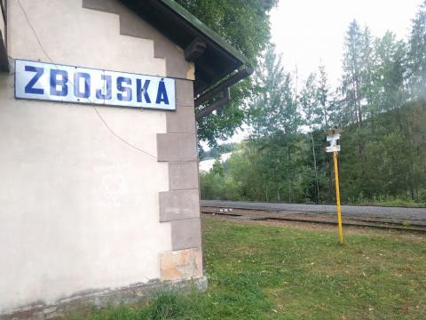 Fotografie Pohronská Polhora Zbojská Train station