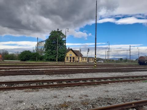 Fotografie Šelpice Train Station