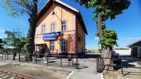 Fotografie Zemianska Olča Train station