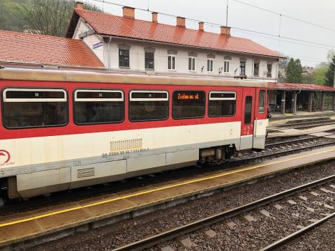 Fotografie Hronska Dubrava Train Station