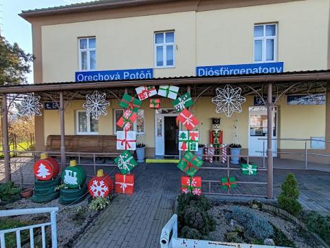 Fotografie Orechová Potôň Train Station