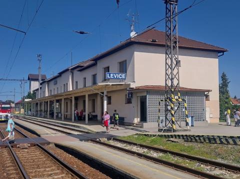 Fotografie Levice