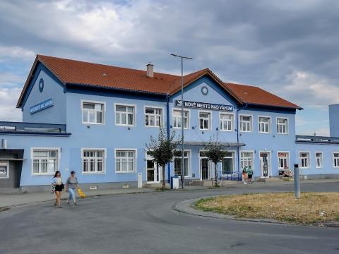Fotografie Nove Mesto Nad Vahom Train Station