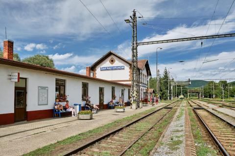Fotografie Ladomerská Vieska Žiar n.Hronom Train station
