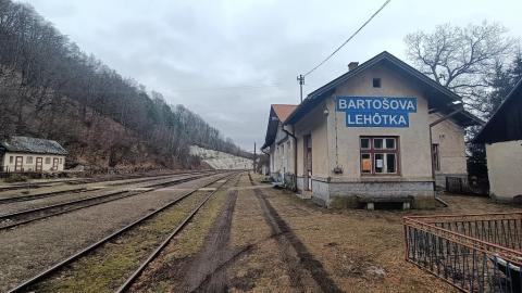 Fotografie Bartošova Lehôtka Train Station