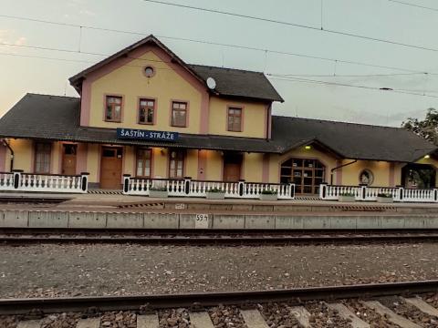 Fotografie Šaštín-Stráže Train Station