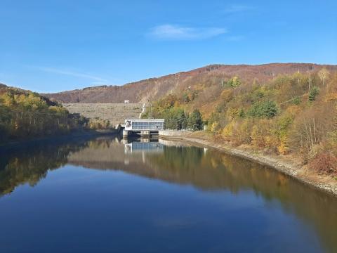Fotografie Malá Lodina Train Station
