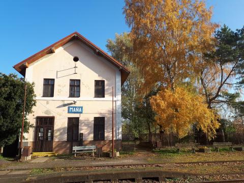 Fotografie Maňa Train Station