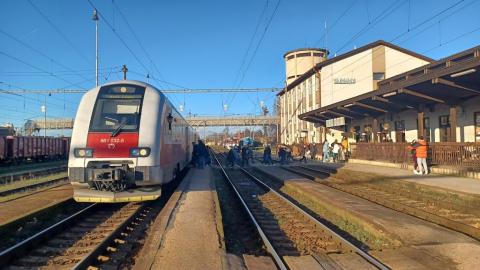 Fotografie Surany Train Station