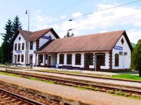 Fotografie Zarnovica Train station