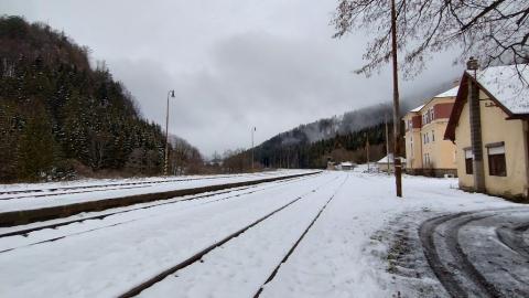 Fotografie Šumiac Červená Skala Train Station
