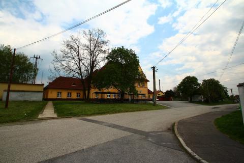 Fotografie Zohor Train station