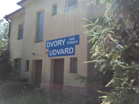 Fotografie Dvory nad Zitavou Train Station