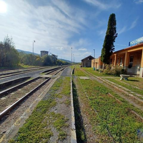 Fotografie Polomka Train Station