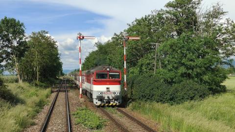 Fotografie Jelšovce Train Station