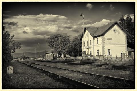 Fotografie Veľké Uherce Train Station