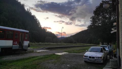 Fotografie Šumiac Červená Skala Train Station