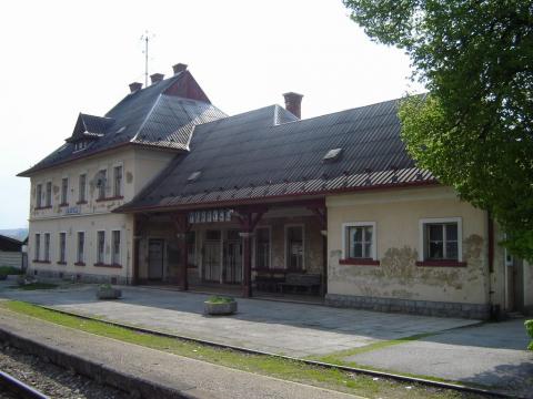 Fotografie Vaďovce Train Station